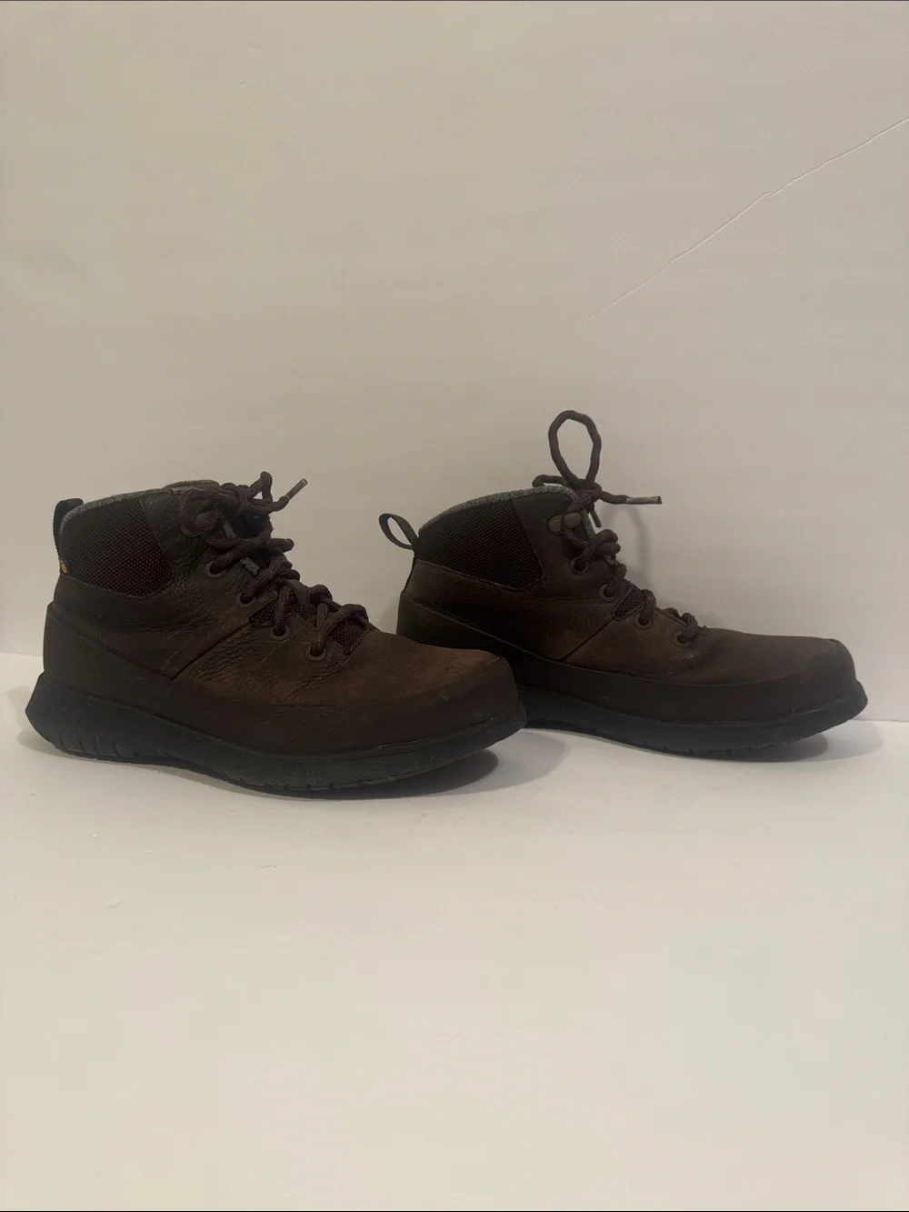Men's BOGS Durafresh Brown Lace-Up Shoe/Boots sz 8